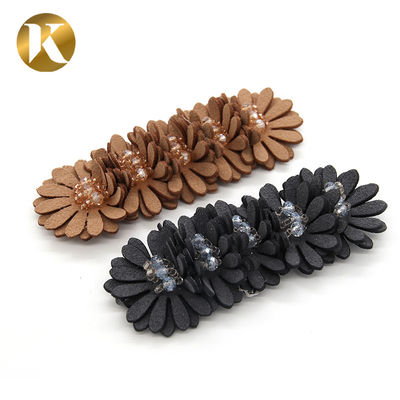 Handicrafts Chrysanthemum Crystal Shoe Buckles With SGS Certification supplier