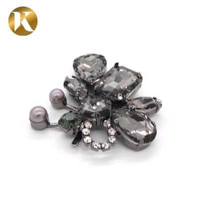 Bee Shaped Popular Rhinestone Shoe Buckle Nickel / Black / Gold Color supplier