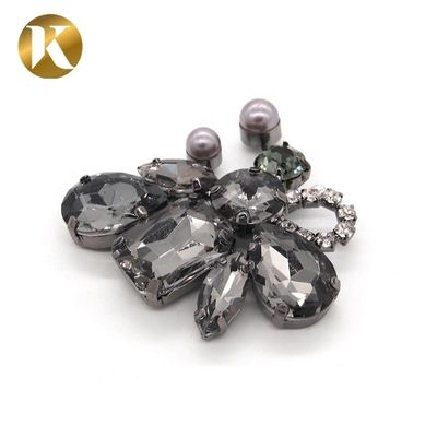 Bee Shaped Popular Rhinestone Shoe Buckle Nickel / Black / Gold Color supplier