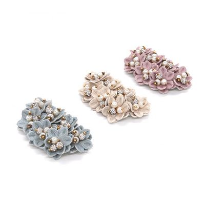 Handmade Ladies Crystal Shoe Buckles Customized Color Special Cloth Material supplier