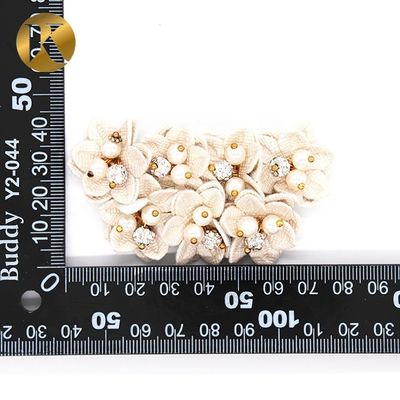 Handmade Ladies Crystal Shoe Buckles Customized Color Special Cloth Material supplier