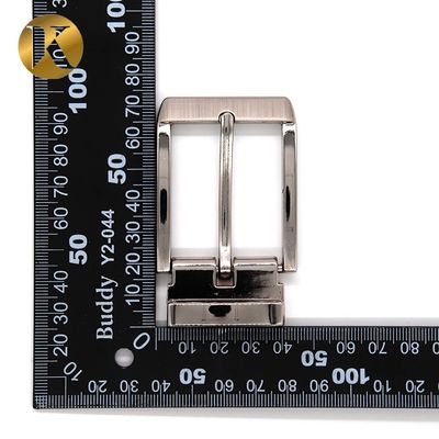 Smooth Surface 35mm Pin Belt Buckles Widely Used For Unisex Bag / Belt supplier