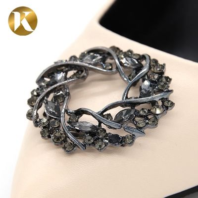 Crystal Rhinestone Shoe Clips Vintage Style 50*45mm With Protection Plating supplier