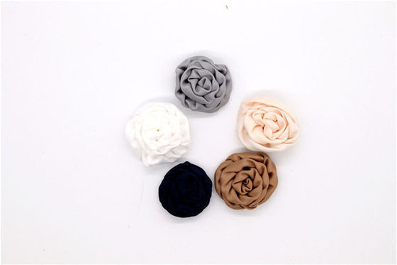 Fashion Style Women'S Decorative Shoe Clips Flower Decoration Special Cloth Material supplier